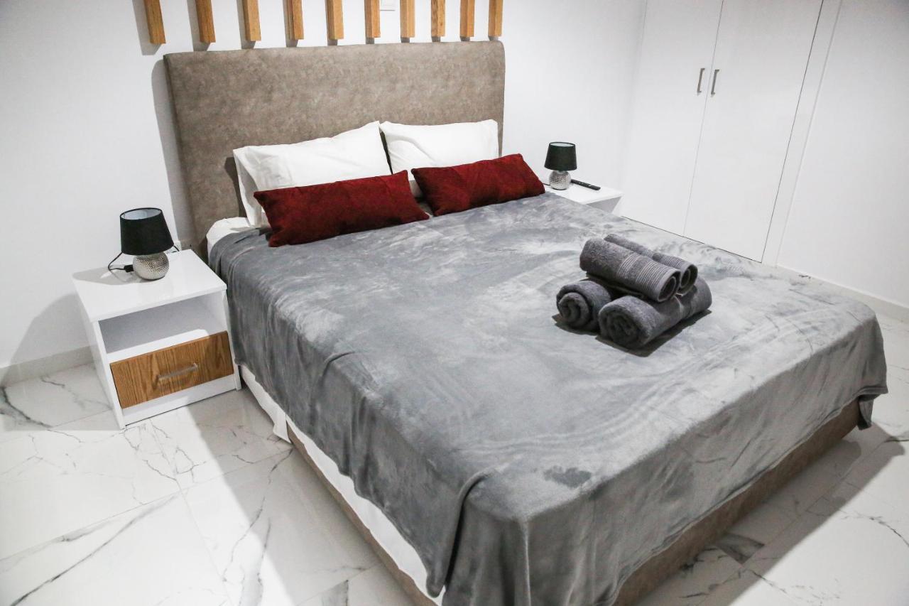 Apartment Sea Side In Kato Paphos