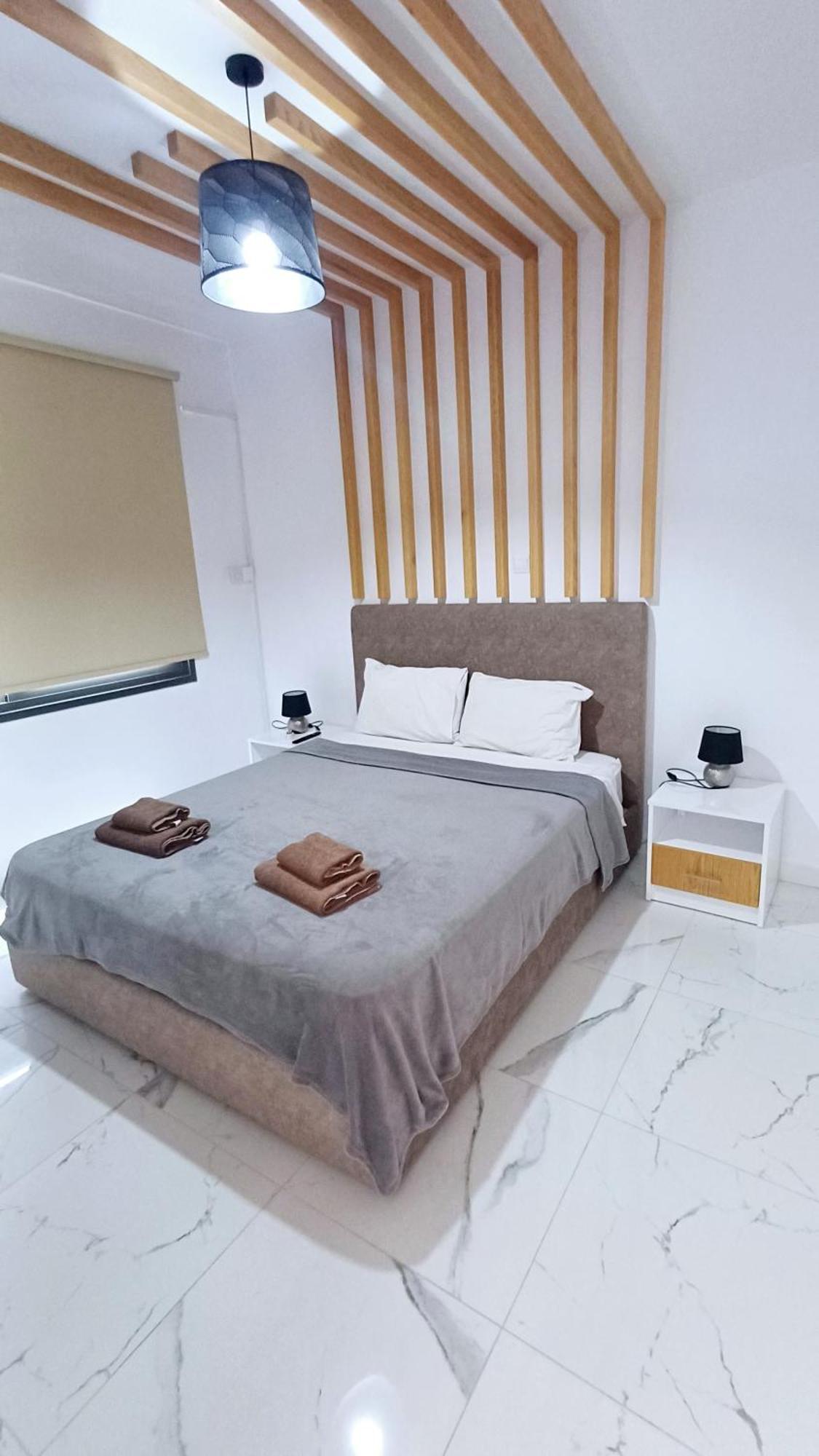 Sea Side In Kato Apartament *